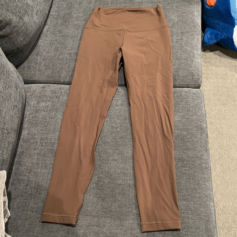 Brand new never worn HeyNuts leggings size small 4/6